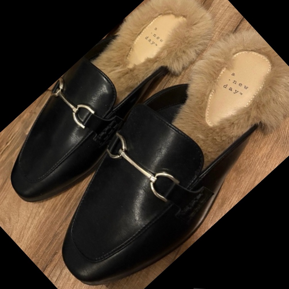 NWT A NEW DAY REBE BACKLESS FUR LOAFER MULES SIZE 9.5